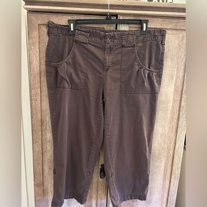 Ana 18 W dark khaki cargo crop pants roll up cotton spandex
